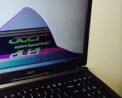 Когда игры ведут к неожиданностям: Ваш план действий при сломанном дисплее ноутбука Acer